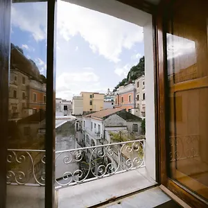 nonna-titti.hotels-amalfi.com/